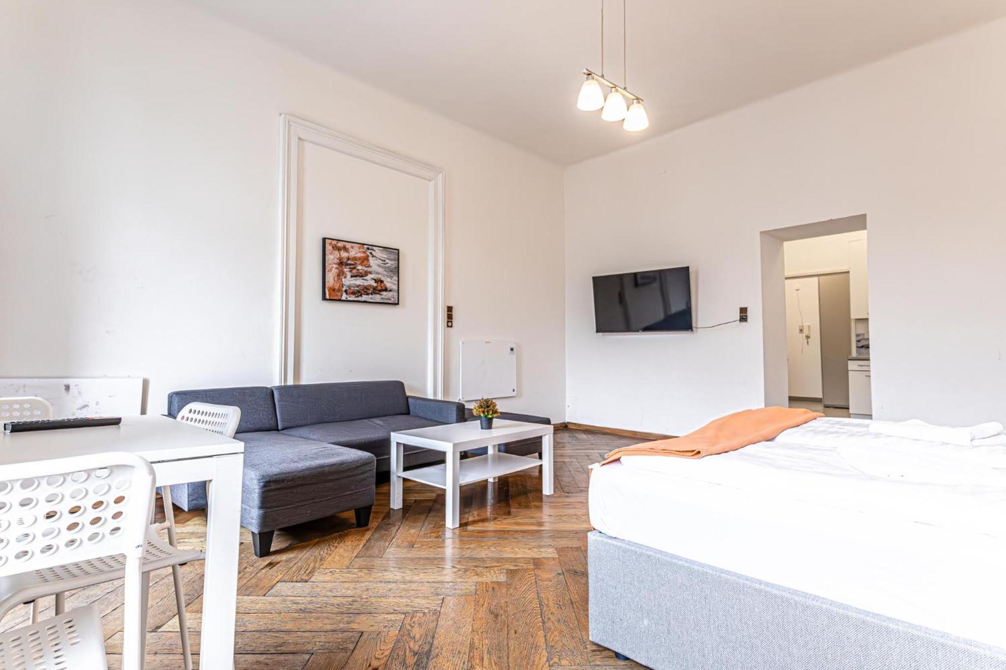 Gorgeous 1Br Apt Near Akh Hospital Виена Екстериор снимка