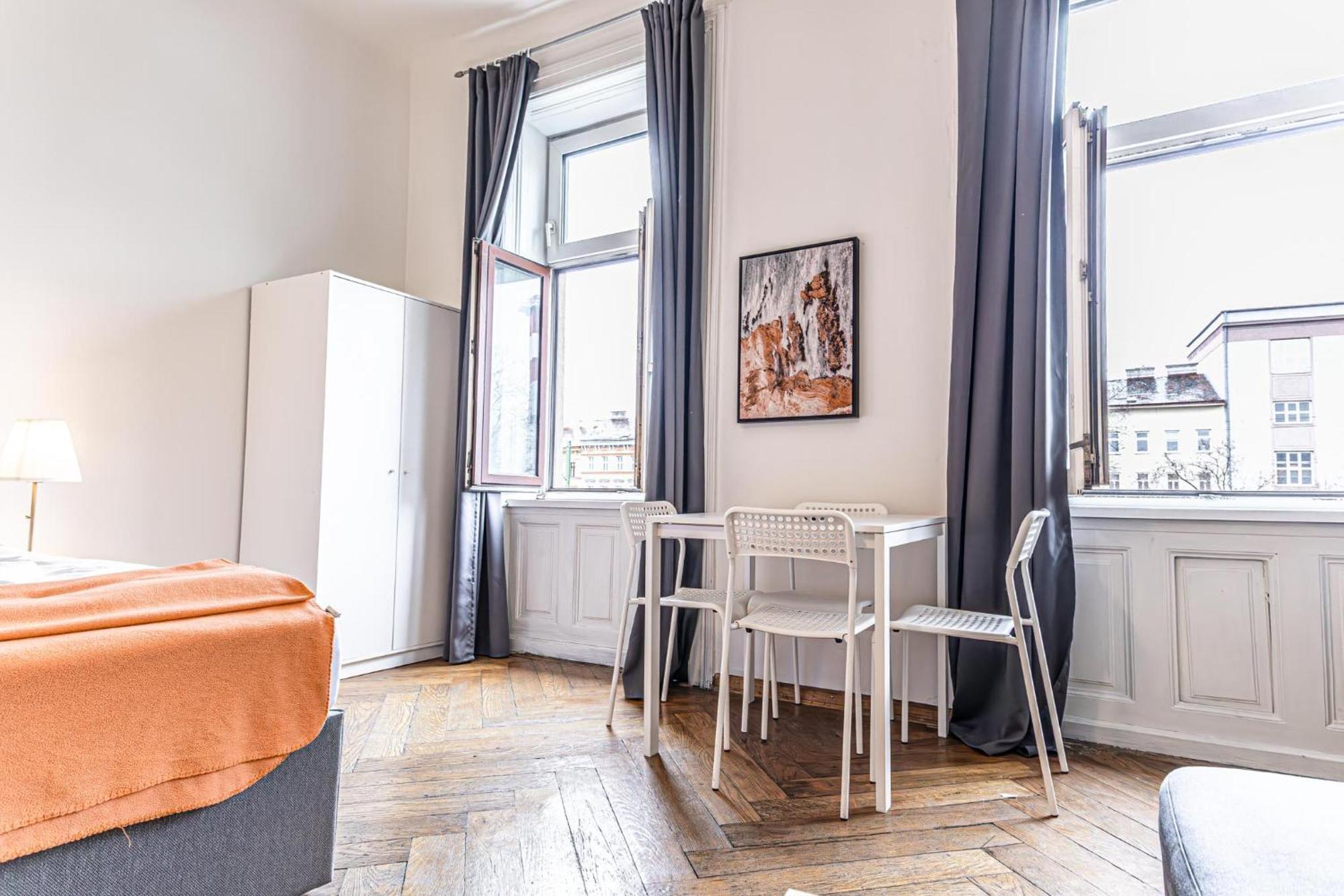 Gorgeous 1Br Apt Near Akh Hospital Виена Екстериор снимка